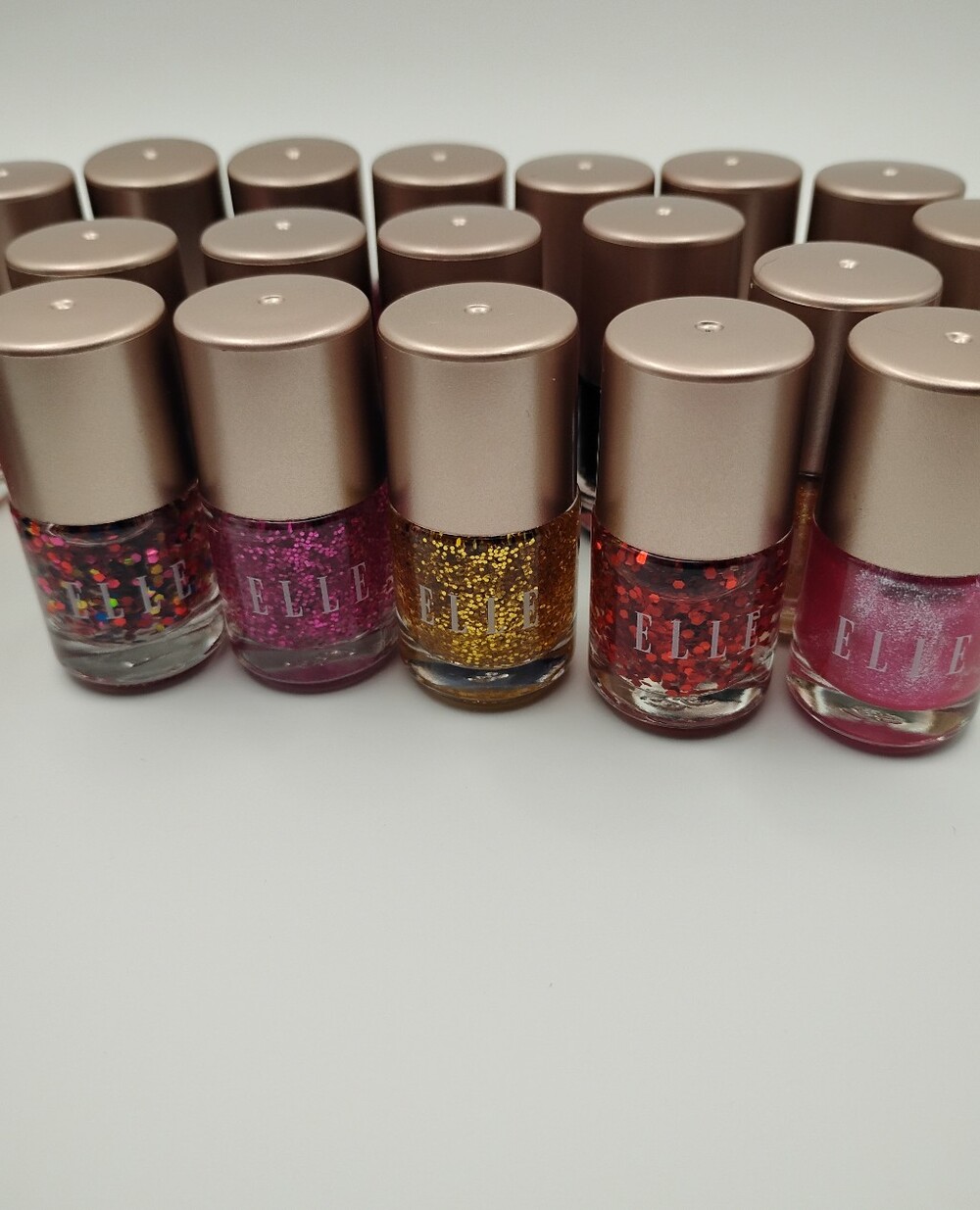 23 Elle Assorted Nail Colors ALL BRAND NEW NEVER OPENED - Picture 7 of 8